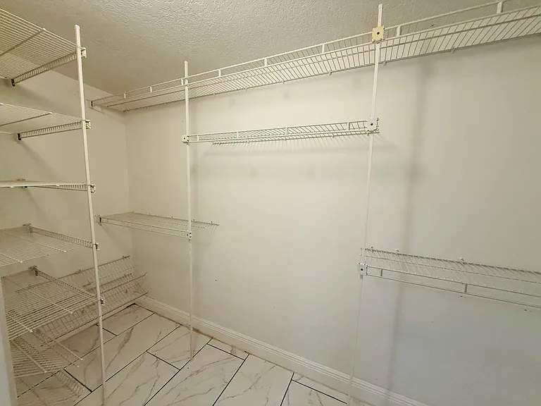 4203 E Yukon St — Photo 20