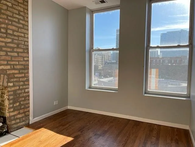 2 bed, 1.0 bath, 925 sqft, $1,750 — Photo 4