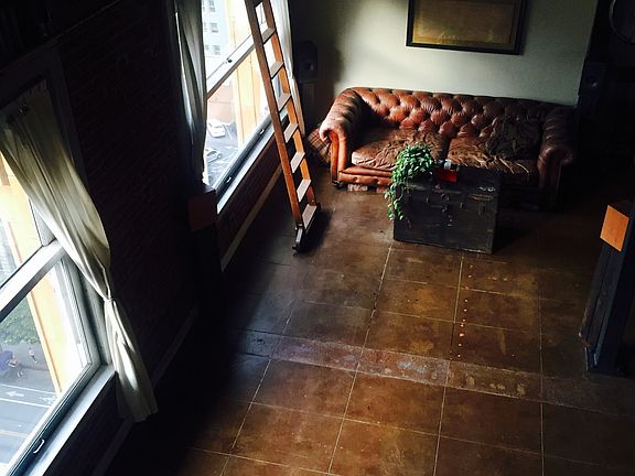 3rd image of 215 W 7th St APT 1210