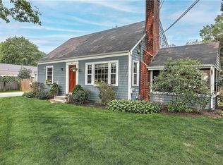 4 Massachusetts Ave, Barrington, RI 02806