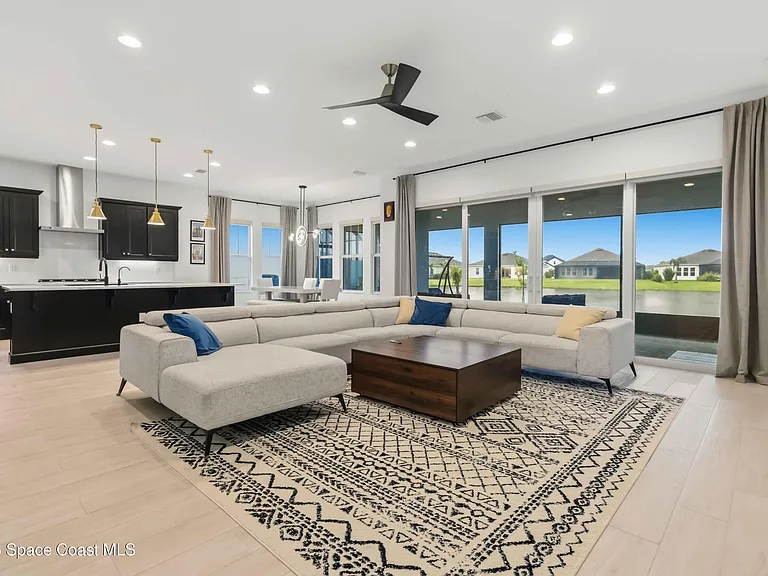 3256 Kamin Dr — Photo 9