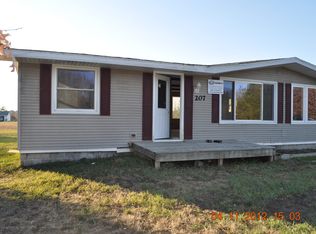 207 Fran Ct, Oxford, WI 53952
