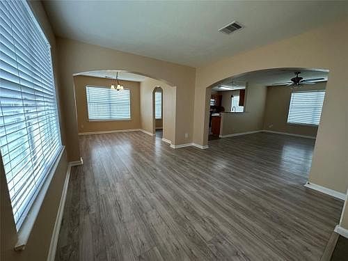 2nd image of 27222 Sable Oaks Ln