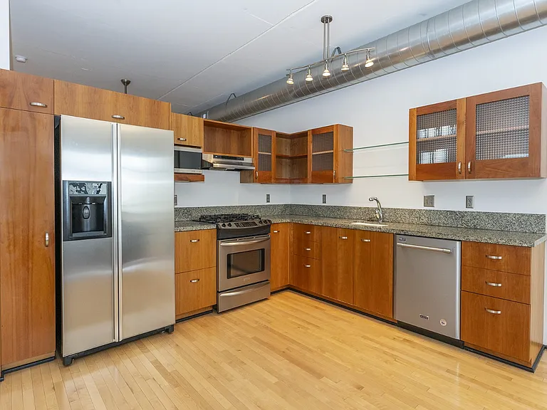 333 NW 9th Ave #516 — Photo 9