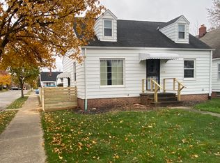 21114 Raymond St, Maple Heights, OH 44137