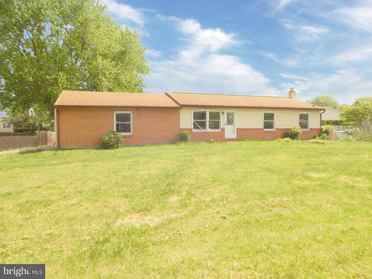 1300 Stevens Ln photo 1