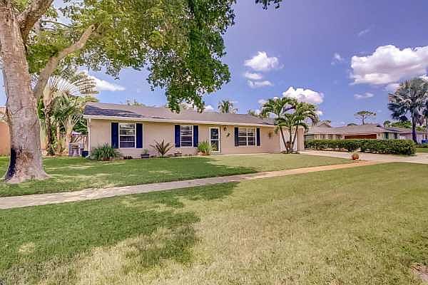 Home For Sale In La Mancha