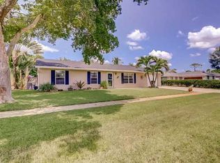 128 Santander Ct, Royal Palm Beach, FL 33411