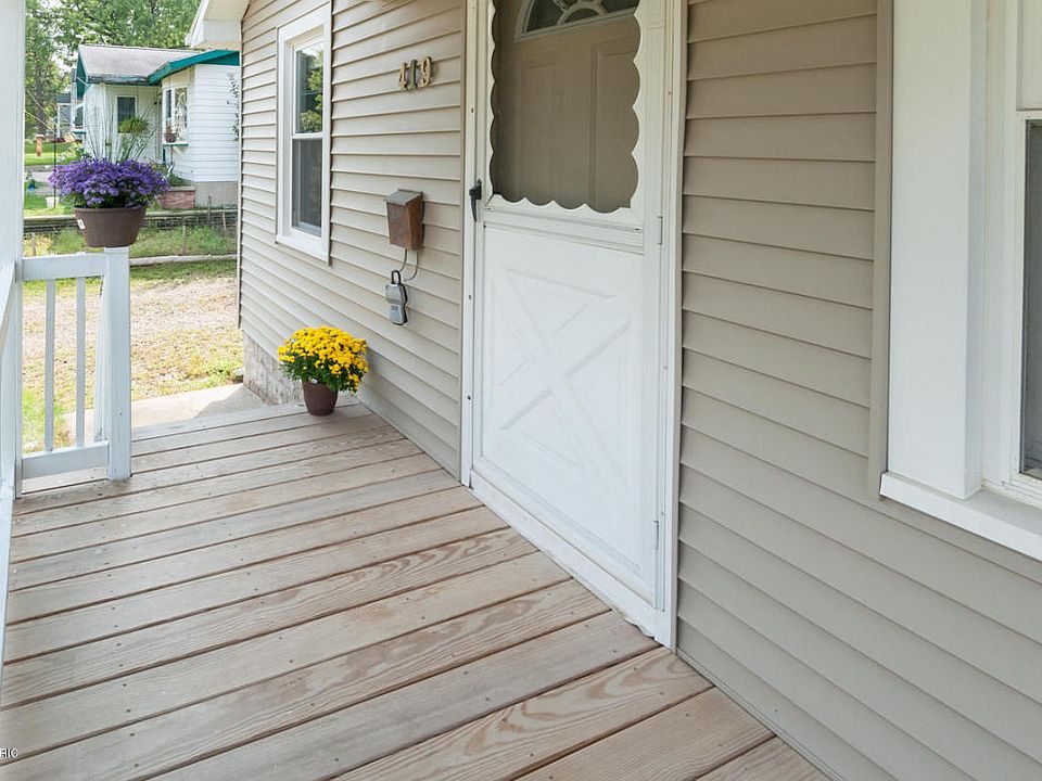 1st image of 419 Buchanan Ave