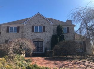 24 Maple Ln, Blairstown, NJ 07825