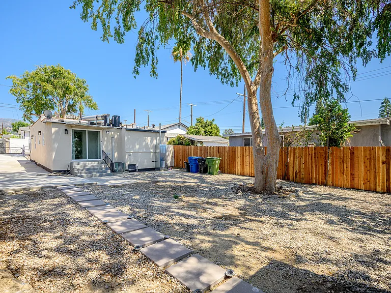10607 Whitegate Ave — Photo 33