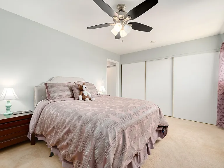 4329 W Ponds Cir — Photo 24