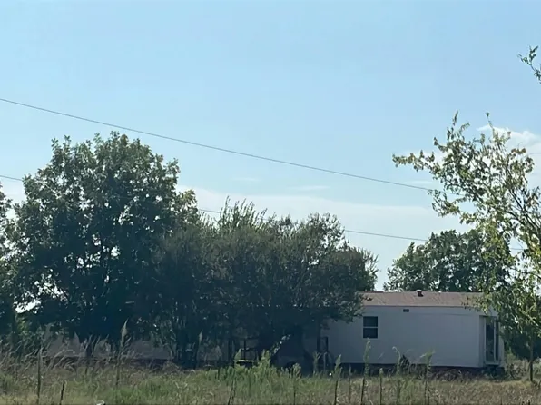 10877 County Road 348, Wills Point, TX 75169
