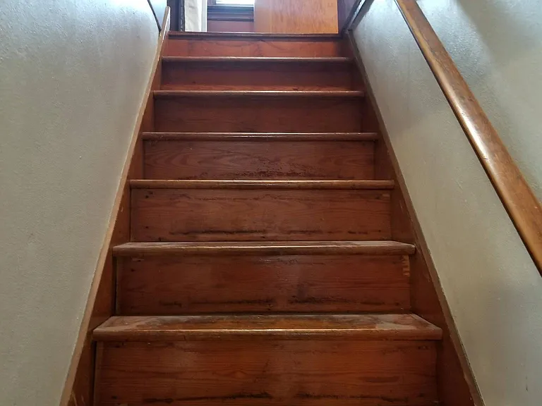 703 E Stewart St — Photo 18