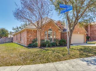 8910 Hanover Frst, Helotes, TX 78023