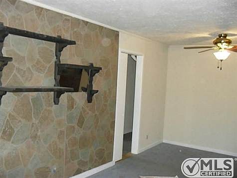 5th image of 1912 Skylark Dr