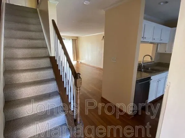 204 Wildwood Dr, Salisbury, NC 28146