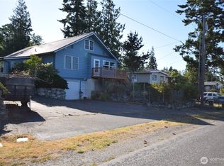 990 Madrona Way, Sequim, WA 98382