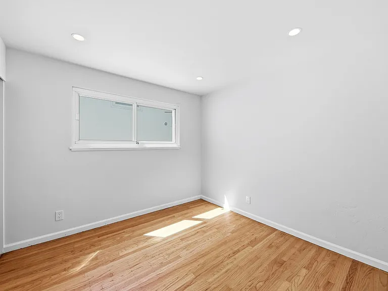 4252 Callan Blvd — Photo 24