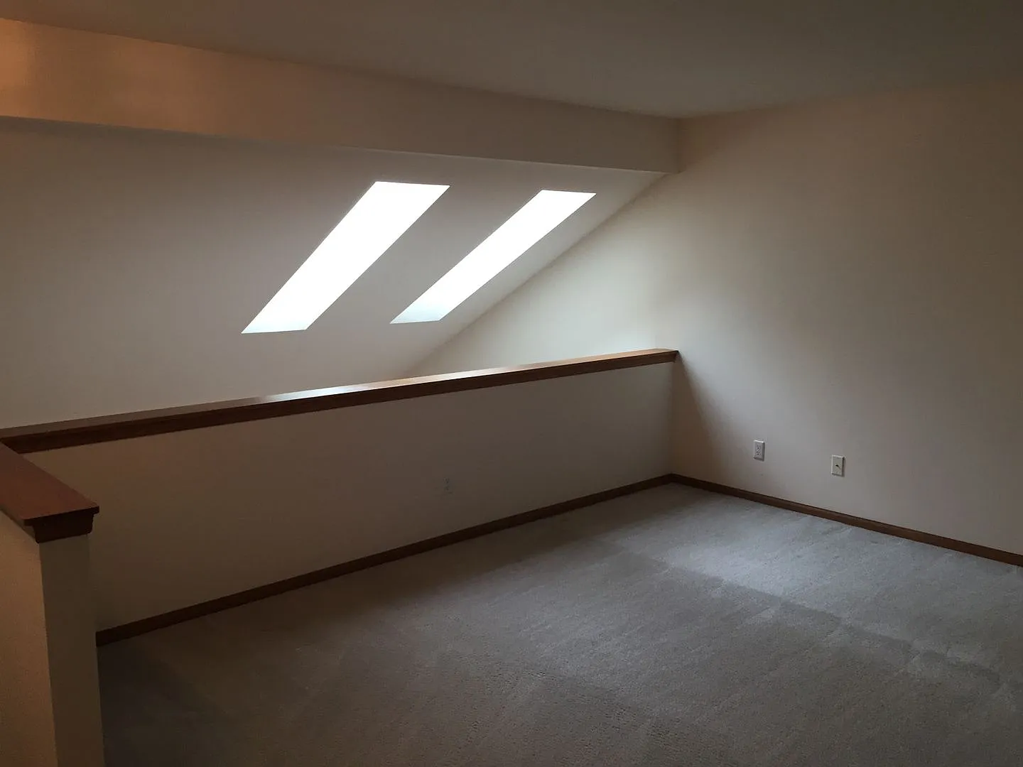 Manchester Townhomes — Photo 2