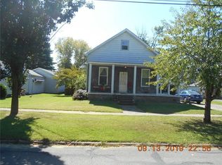 809 Hickory St, Marshall, IL