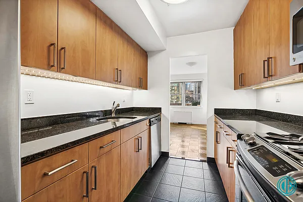 Rented by Douglas Elliman | media 5