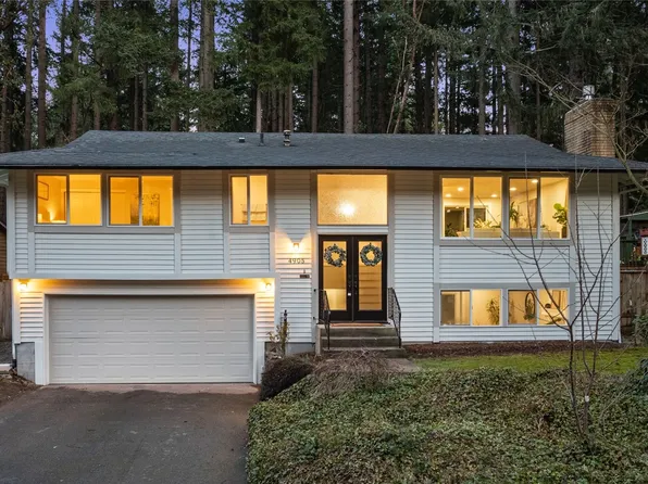 4905 95th Avenue W, Tacoma, WA 98467