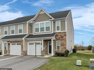 741 Raeann Dr, Greencastle, PA 17225