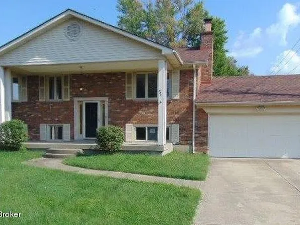 9915 Lakewood Dr, Louisville, KY 40272