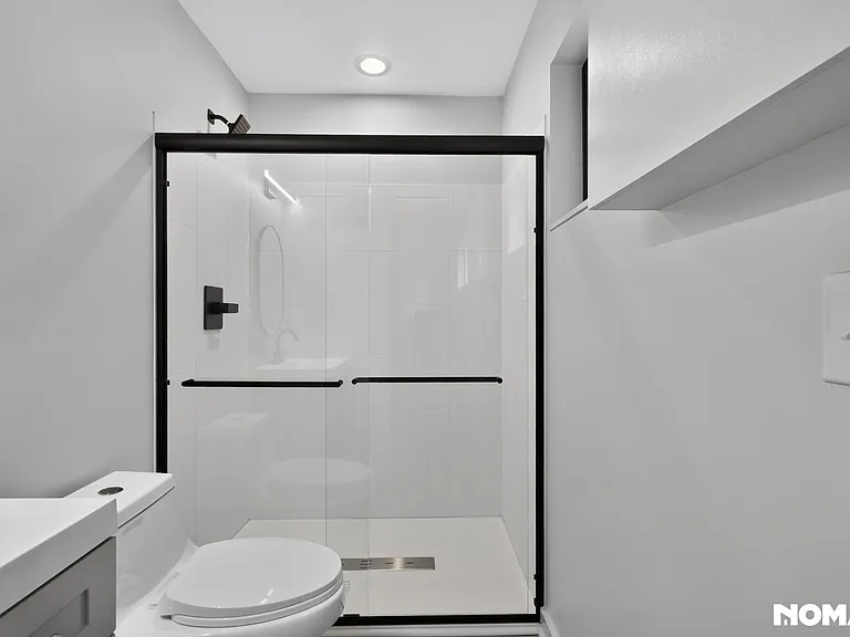 2413 Glascock St #101 — Photo 9