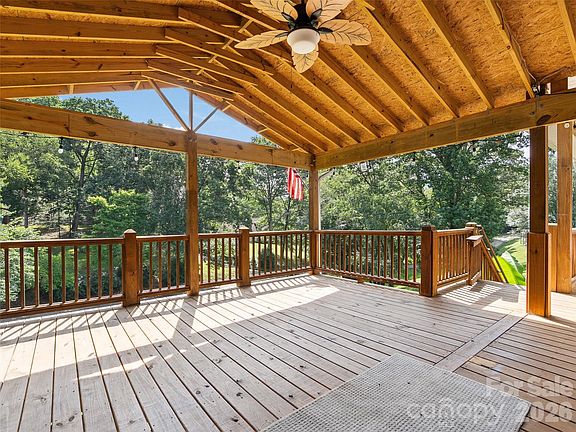 5th image of 133 Shadow Oak Ln