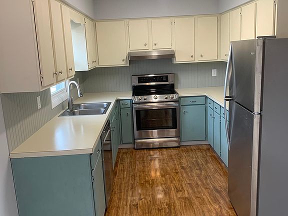 3rd image of 301 Northland Dr