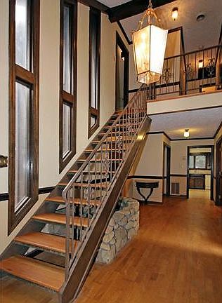4th image of 621 Georgia Ave