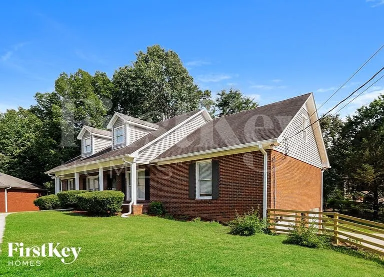 5263 Highland Trace Cir — Photo 2