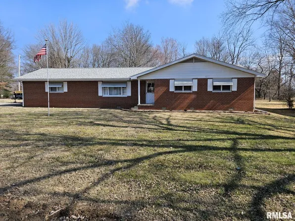 2820 Apple Ave, Mount Vernon, IL 62864