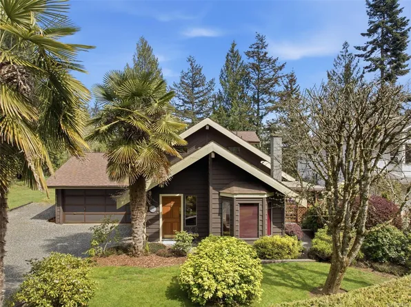 2163 Firwood Pl, Sooke, BC V9Z 0N2