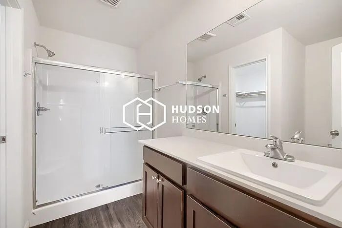 310 Zenith Ave — Photo 11