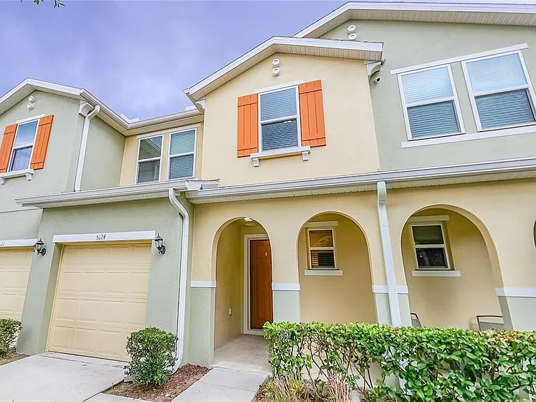 5124 Crown Haven Dr — Photo 2