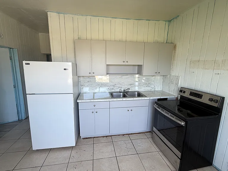 719 N Lee Ave #719 — Photo 1