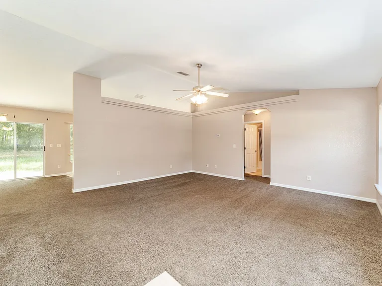 19619 SW Eagle Dr — Photo 25