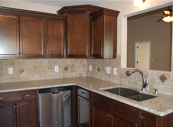 5th image of 300 Crosswinds Lot 300