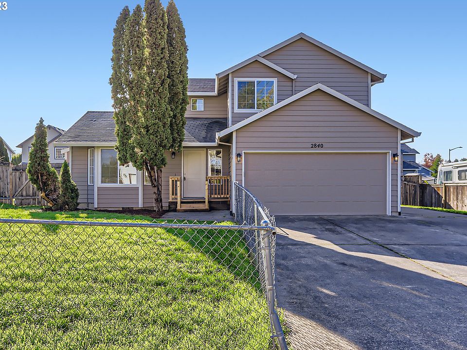 1st image of 2840 SE 49th Ave