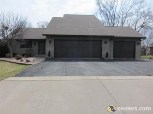 1814 Grace St, De Pere, WI 54115