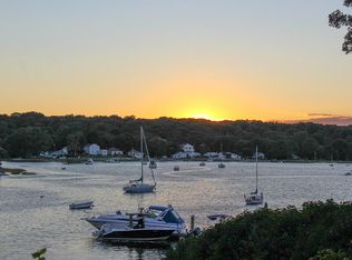 4 Touisset Rd, Warren, RI 02885