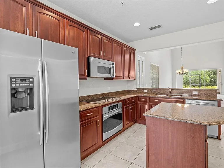 1406 Milledge Ln — Photo 7