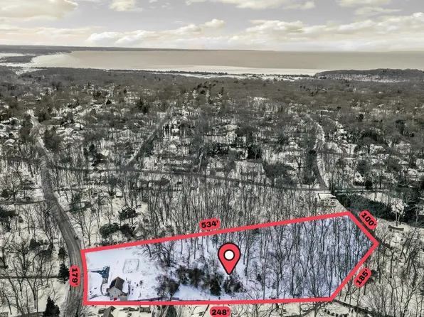 37 Christian Avenue, Setauket, NY 11733