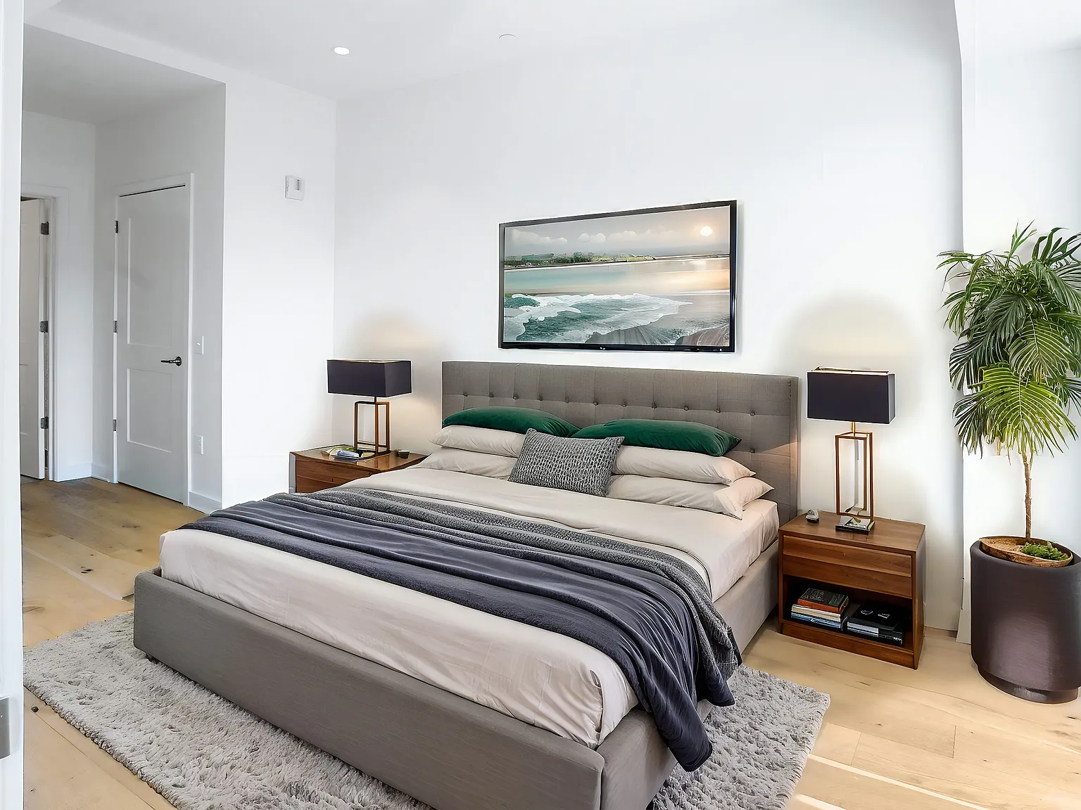 1 bed, 1014 sqft, $2,350 — Photo 4