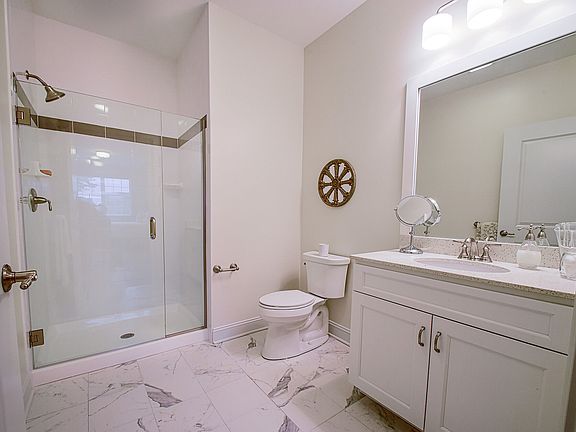 5th image of 233 Lake Ave APT 224