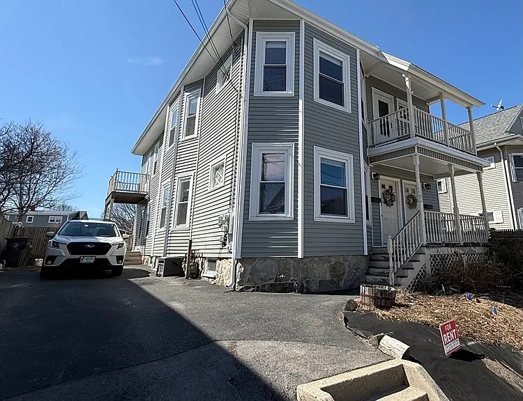 158 Grove St #2 — Photo 2