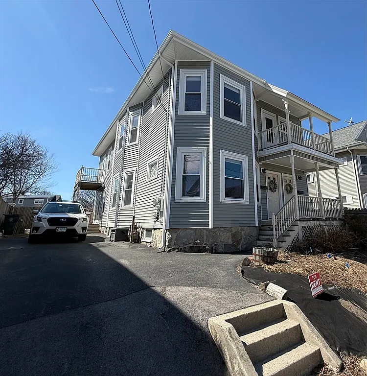 Building Photo - 158 Grove St #2
